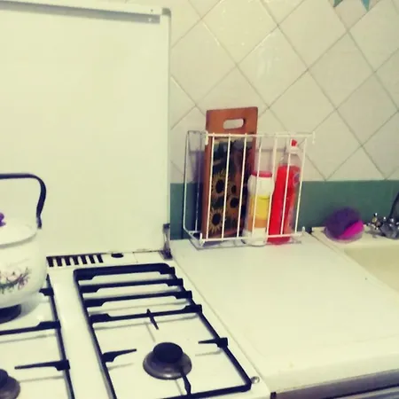Apartment Uyutnaya Kvartira Na Srednefontanskoy